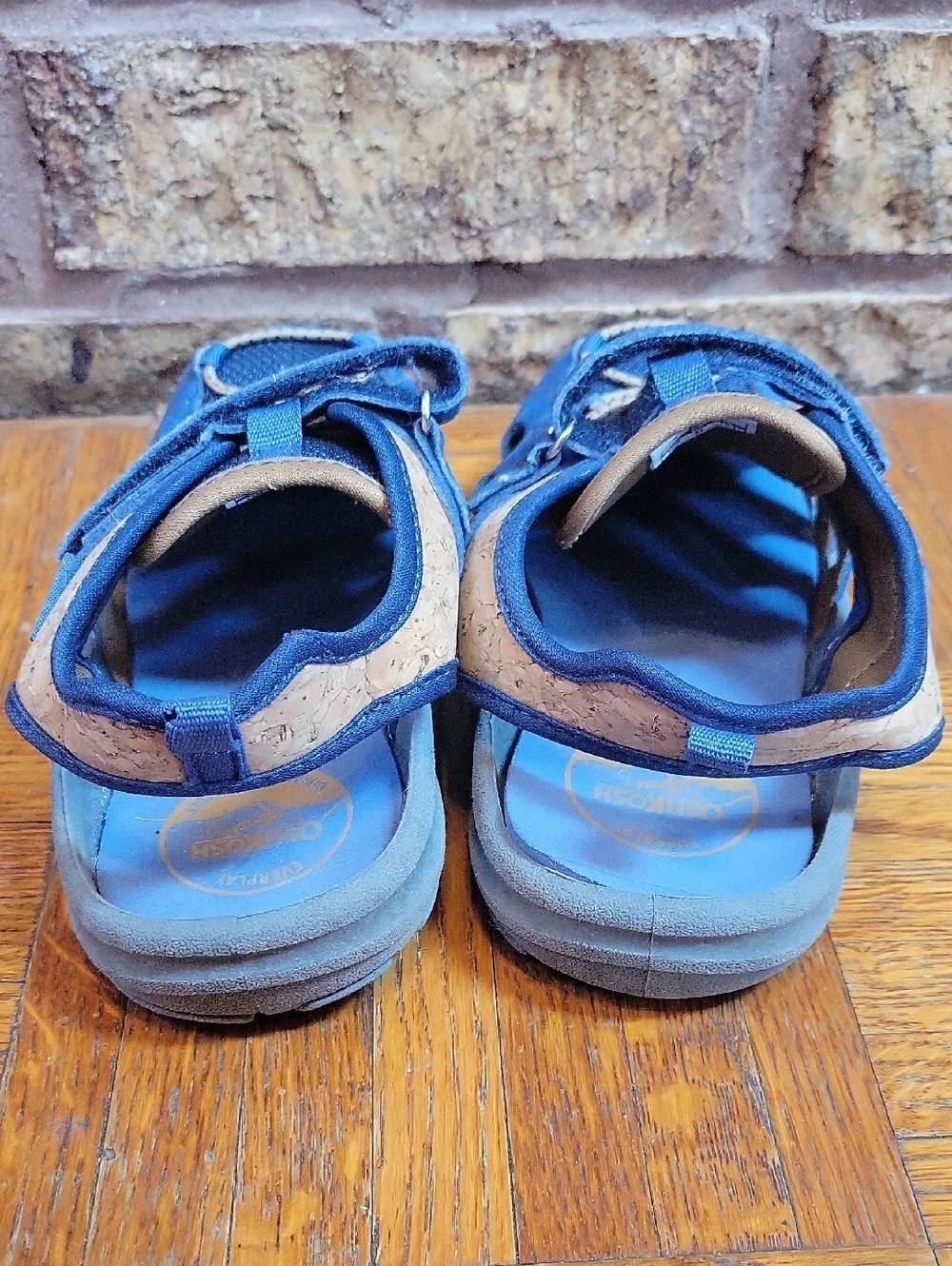 OshKosh B'gosh Kids Closed Toe Sandals Size 13 Like New